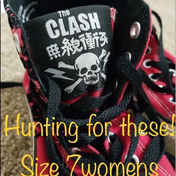 Meet your Posher, CandiChaos! ☮️⚰️🎸📚🦉🎪🦄 - Picture 6 of 6